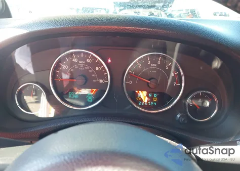 2011 Jeep Wrangler Unlimited Sahara из США, поврежденный, VIN 1J4HA5H1XBL632753